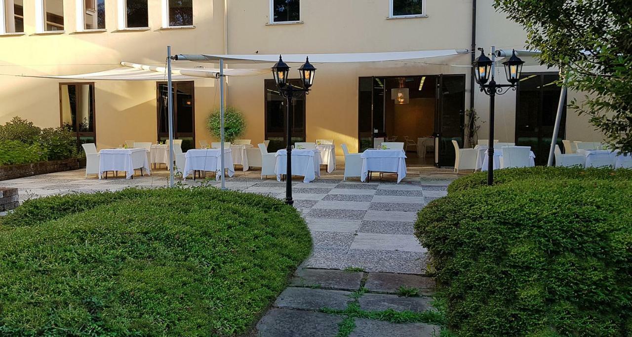 Hotel Terme Di Castel San Pietro Кастел Сан Пиетро Терме Екстериор снимка